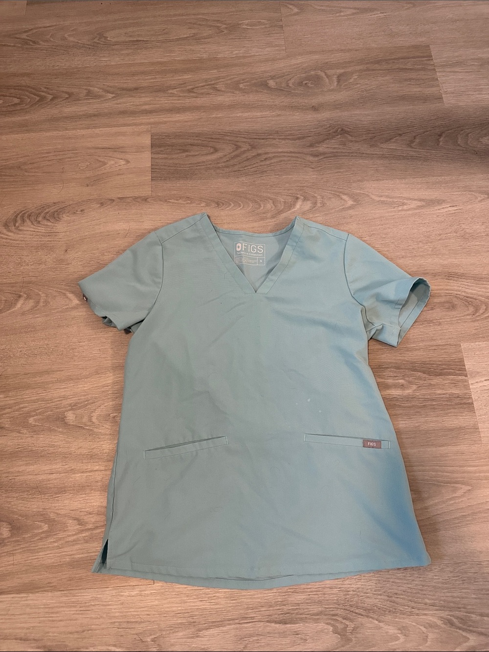 Figs Women's V-Neck Scrub Top in Sage Green